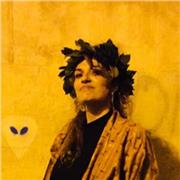 Docente di disegno, grafica e scenografia impartisce lezioni di disegno tecnico, storia dell'arte e grafica